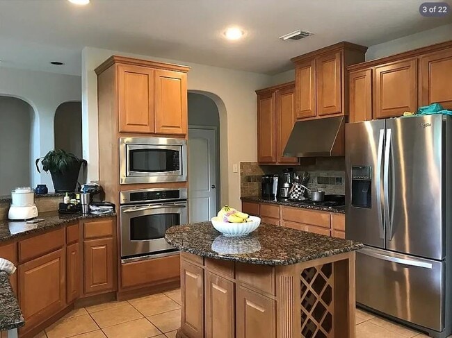Building Photo - 2443 Salorn Way