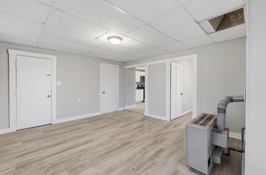 Building Photo - 255 Rodman St