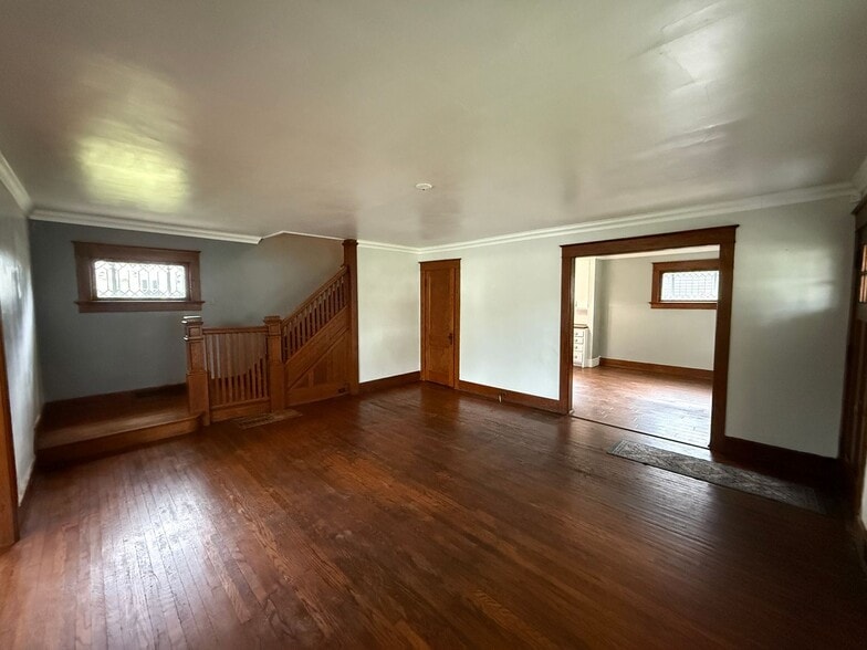 Building Photo - 403 Englewood Ct