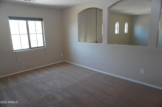 Building Photo - 3643 E Hyatt Ln