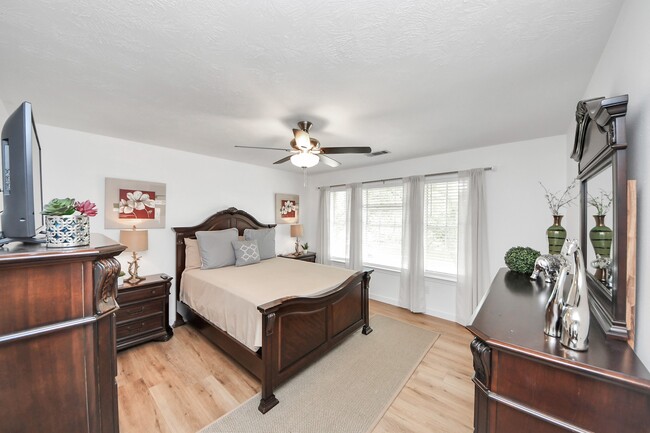 Building Photo - 9214 Meadow Branch Ct