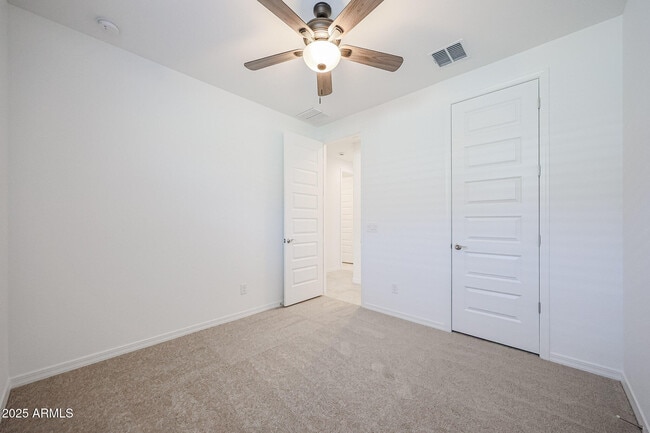 Building Photo - 8726 W Pasadena Ave