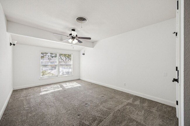 Building Photo - Stylish Renovation + Solar Savings in Prim...