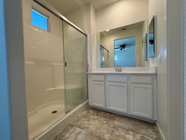 Building Photo - 3998 E Commerce Way