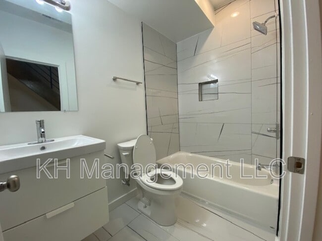 Building Photo - 3862 Olive St