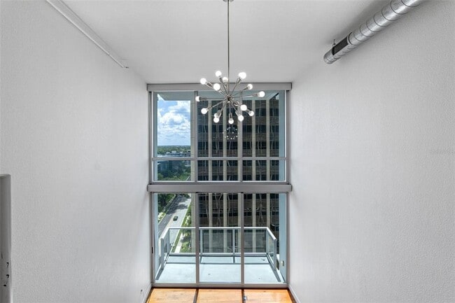 Building Photo - 150 E Robinson St