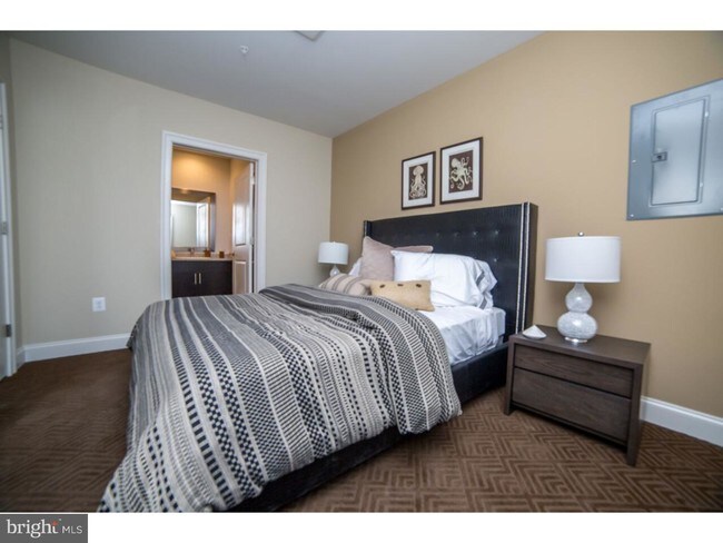 Building Photo - 234 N Christopher Columbus Blvd