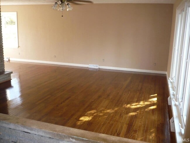 Building Photo - 2510 N Fritz Dr