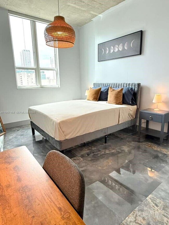 Building Photo - 234 NE 3rd St