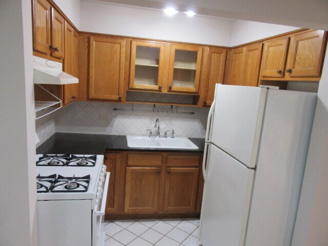 Building Photo - 7234 W North Ave