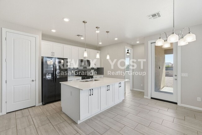 Building Photo - Modern Single-Level Home with Designer Finishes & Open Concept Living