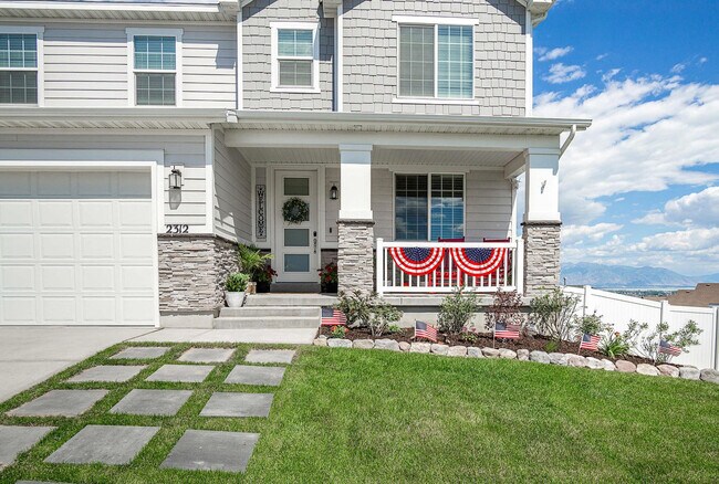 Building Photo - 2273 N Elderberry Dr