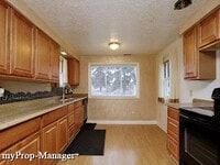 Building Photo - Beautiful/Updated - TEXT ONLY(971) 704-4675?