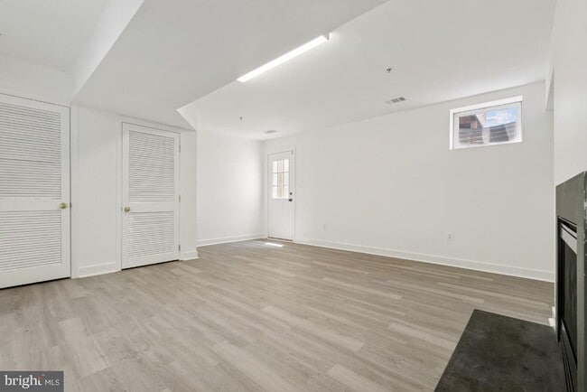 Building Photo - 1109 Pomelo Ct