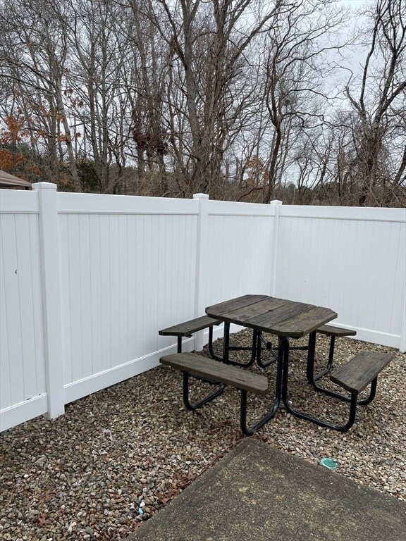 Building Photo - 30 Pine Valley Dr