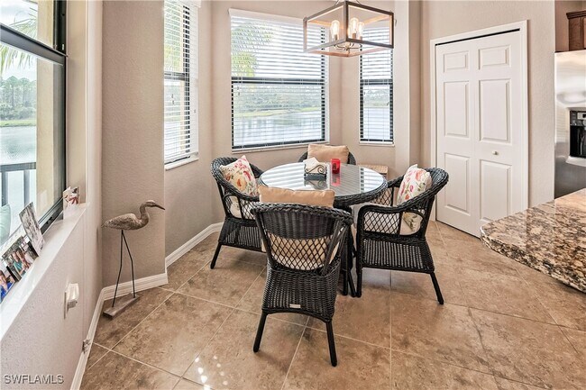 Building Photo - 9727 Acqua Ct