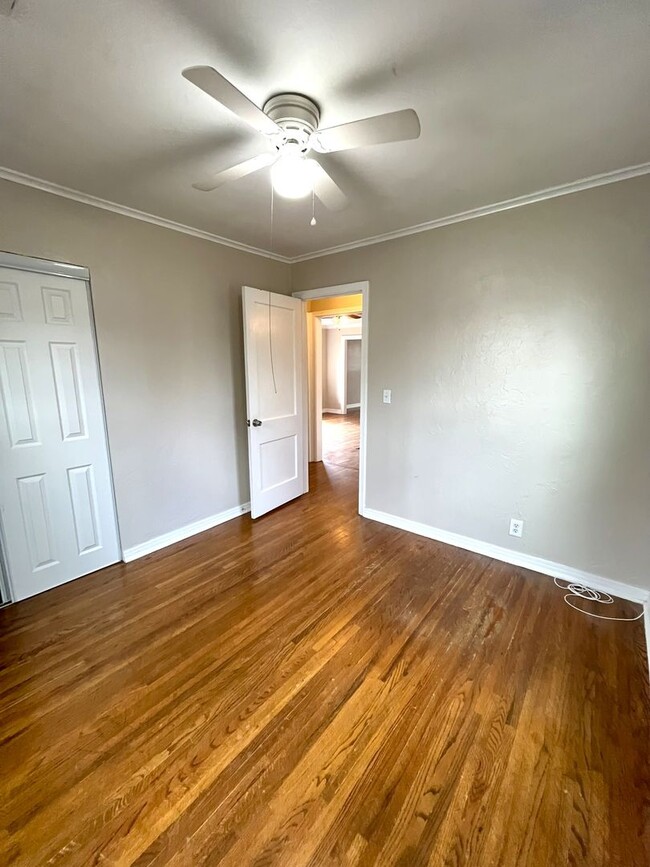 Building Photo - Cute 2 Bed 1.5 Bath in Bethany