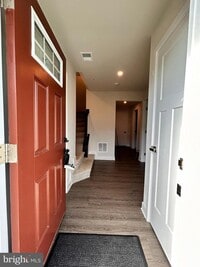 Building Photo - 16225 Picasso Aly