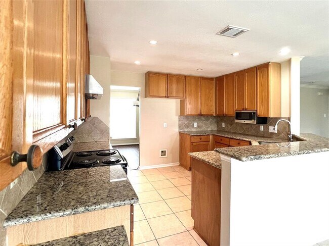 Building Photo - 4423 Timber Hill Dr