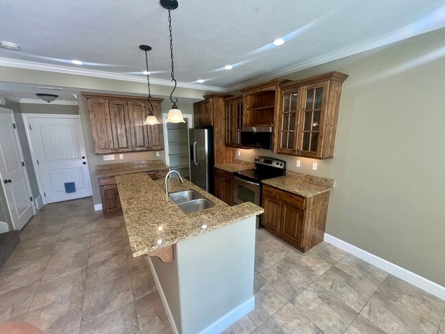 Building Photo - Lovely townhome for rent in Orem