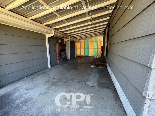 Building Photo - 751 27th Ave