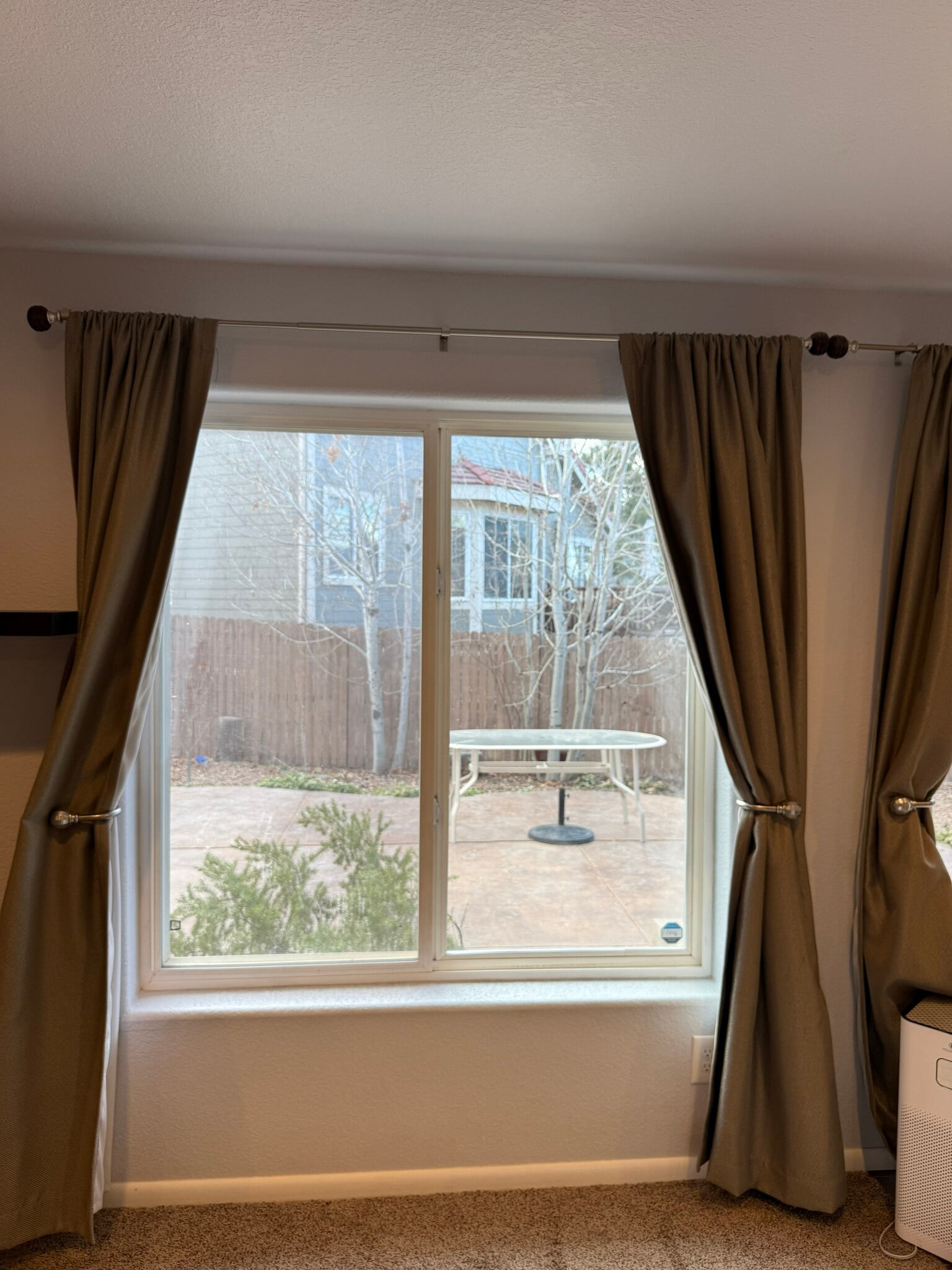 Large main living area window - 9559 Troon Village Dr