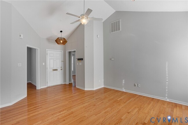 Building Photo - 6817 Kensington Ave