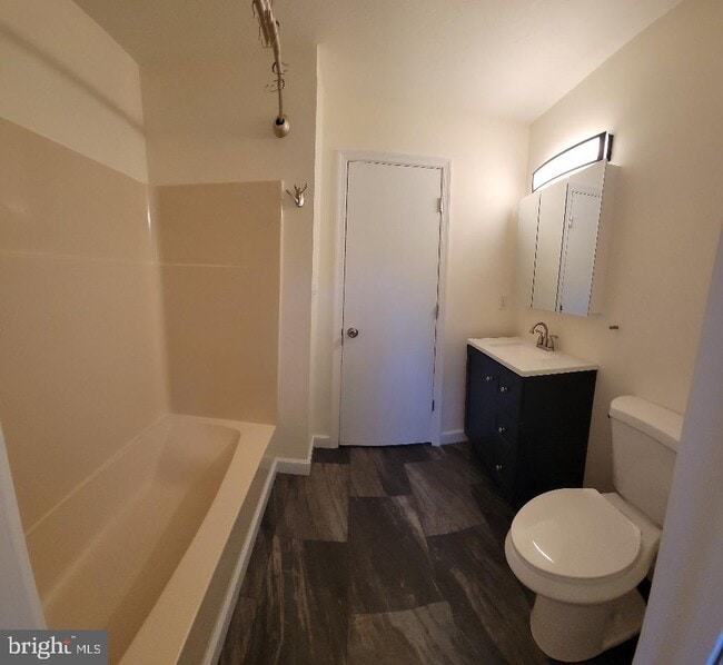 Building Photo - 24 Colebrook Rd