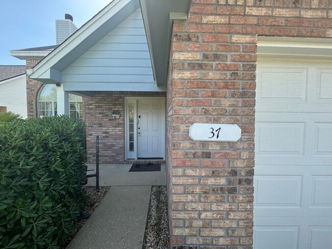 Building Photo - 37 3rd St