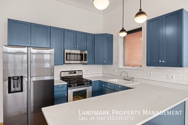 Building Photo - 1755 N Artesian Ave