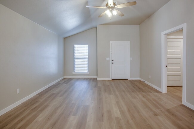 Building Photo - Like New Construction in Cooper District!