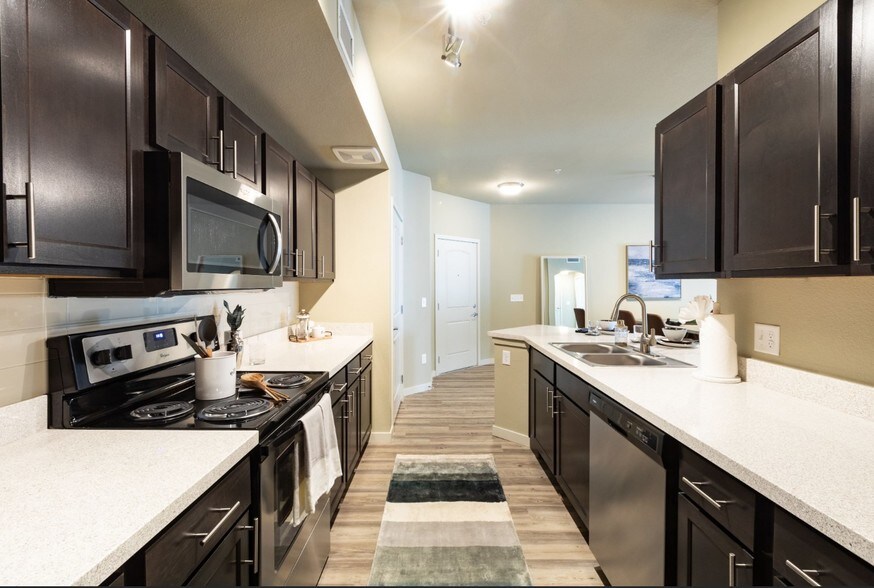 The Ridge at Thornton Station Thornton, CO Apartment Finder