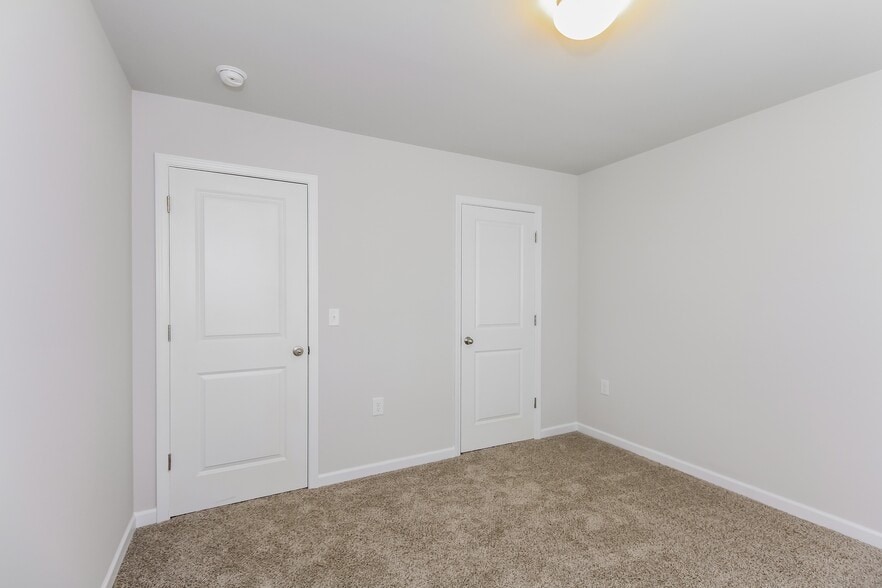Building Photo - 2975 Ember Brook Ct