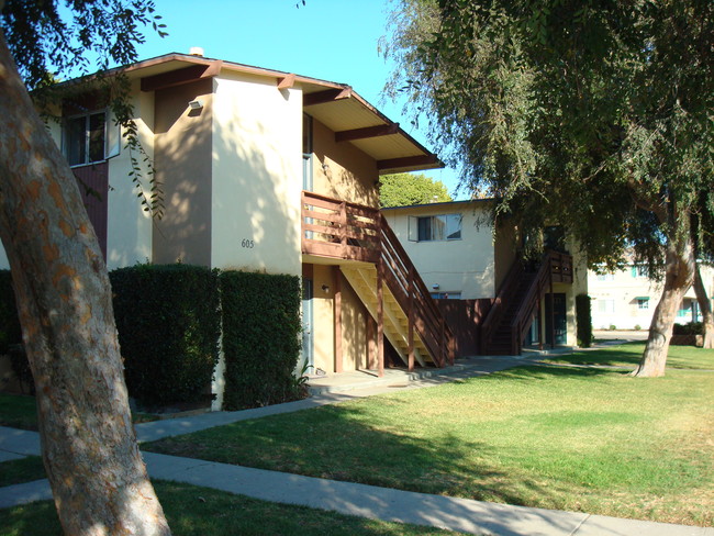 Primary Photo - Ocean Avenue Apartments
