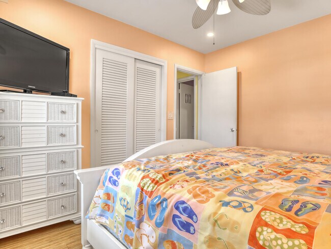 Building Photo - 2186 Jimmy Buffett Mem Hwy