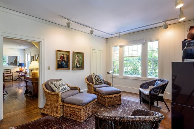 Building Photo - Vintage Craftsman Atherton Estate with Mod...