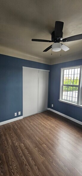 Building Photo - 3212 Live Oak St