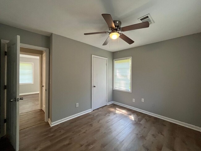 Building Photo - Beautiful Home Located Off Of Whitesville ...