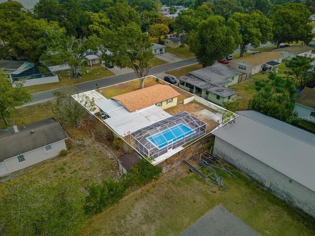Building Photo - 3022 Hickory St