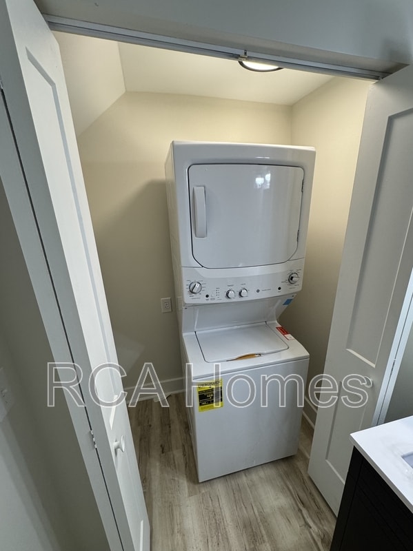 Building Photo - 1009 36th St