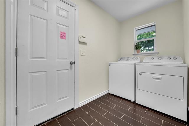 Building Photo - 2605 Natalie Dr