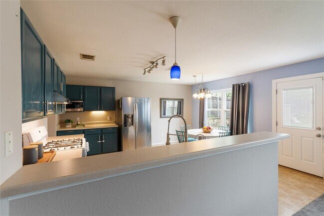 Building Photo - 1329 Amberwood Loop