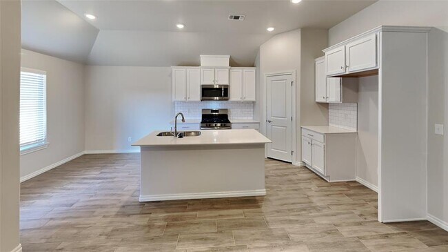 Building Photo - 5317 Malpaso Crk Dr