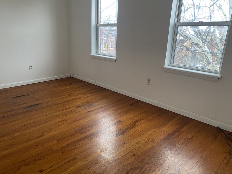 21. Unit 3 Bedroom - 1004 S. 11th Street