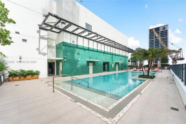 Building Photo - 11 NE 6th St