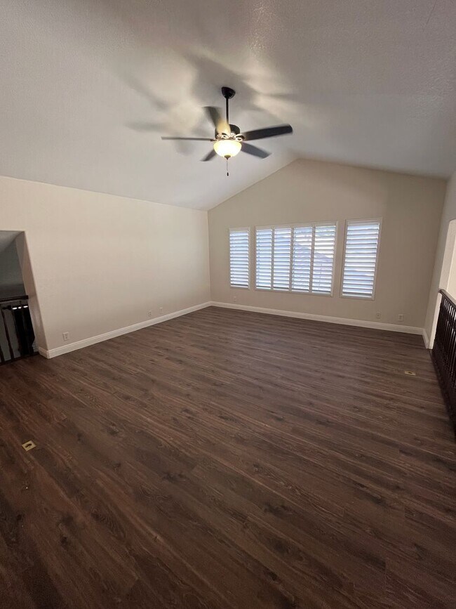 Building Photo - 4 BEDROOM TROPICAL OASIS IN W. ROSEVILLE W...