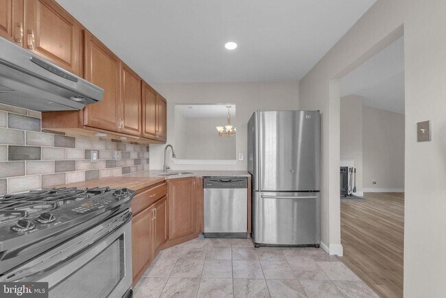Building Photo - 620 Covington Ct