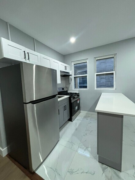 9 Williams St 3 - 11 William St