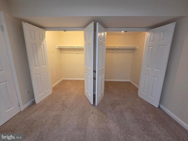 Building Photo - 2220 Cedar Mill Ct