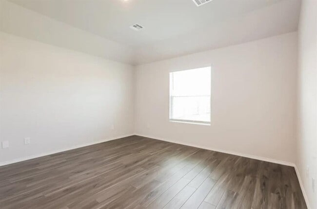 Building Photo - 1810 Crimson Lake Blvd